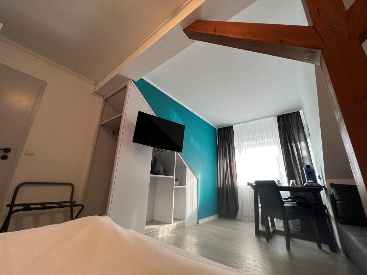 Bitzer Superior Hotel